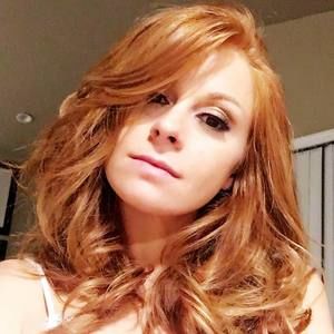 Meet your Posher, Isabella